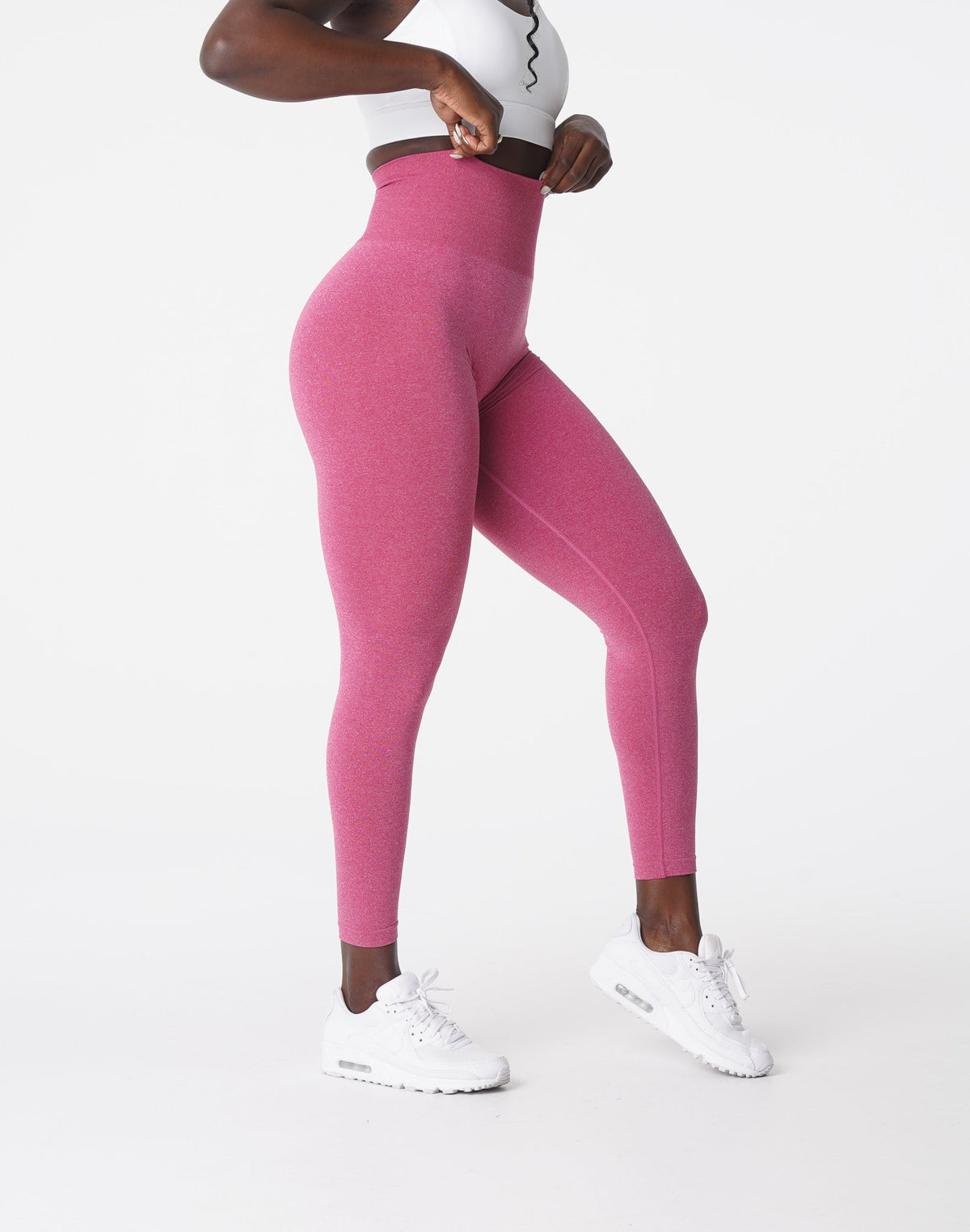 Women Crimson NV Seamless Leggings | NVGTN