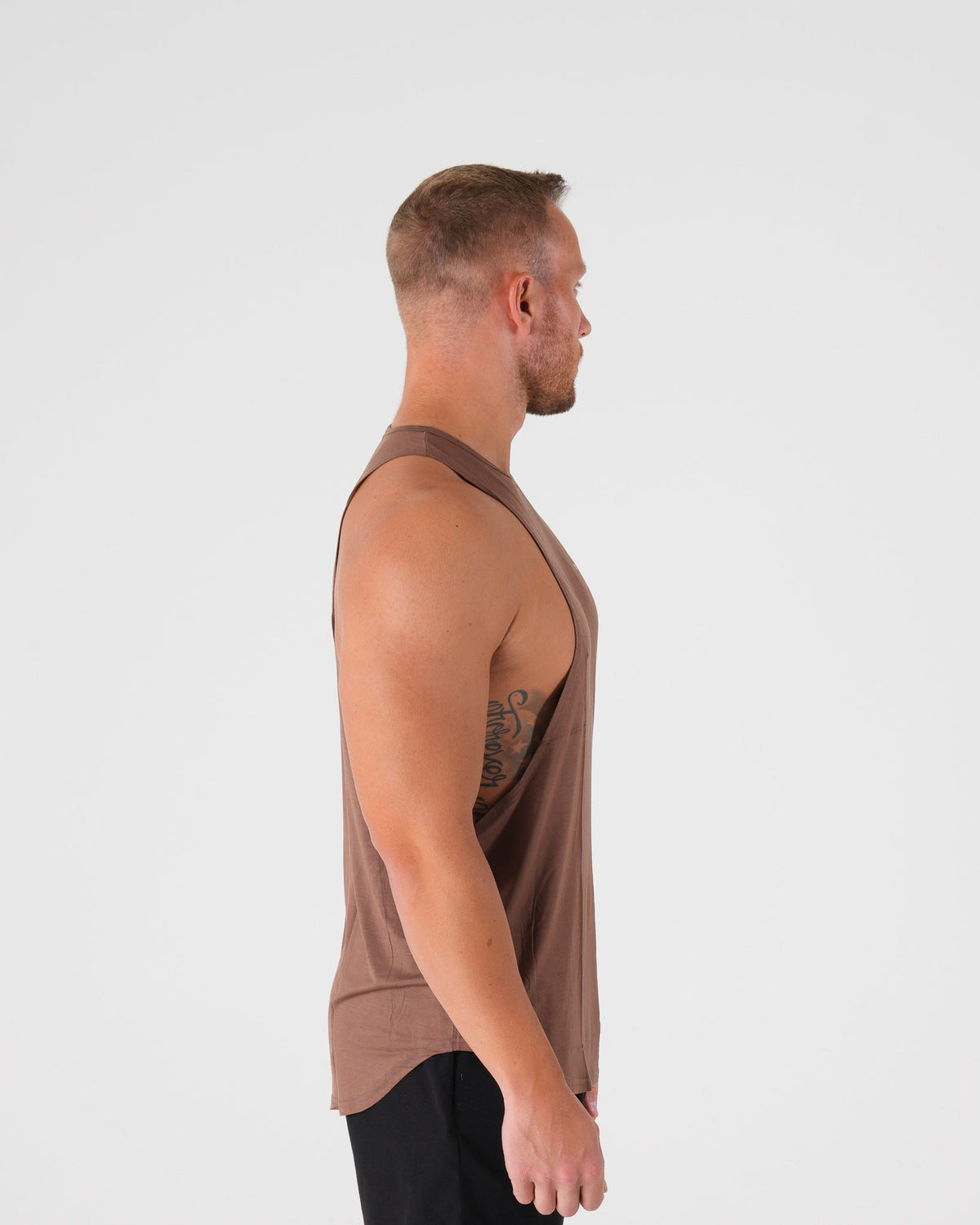 Men Mocha Tech Edge Tank | NVGTN