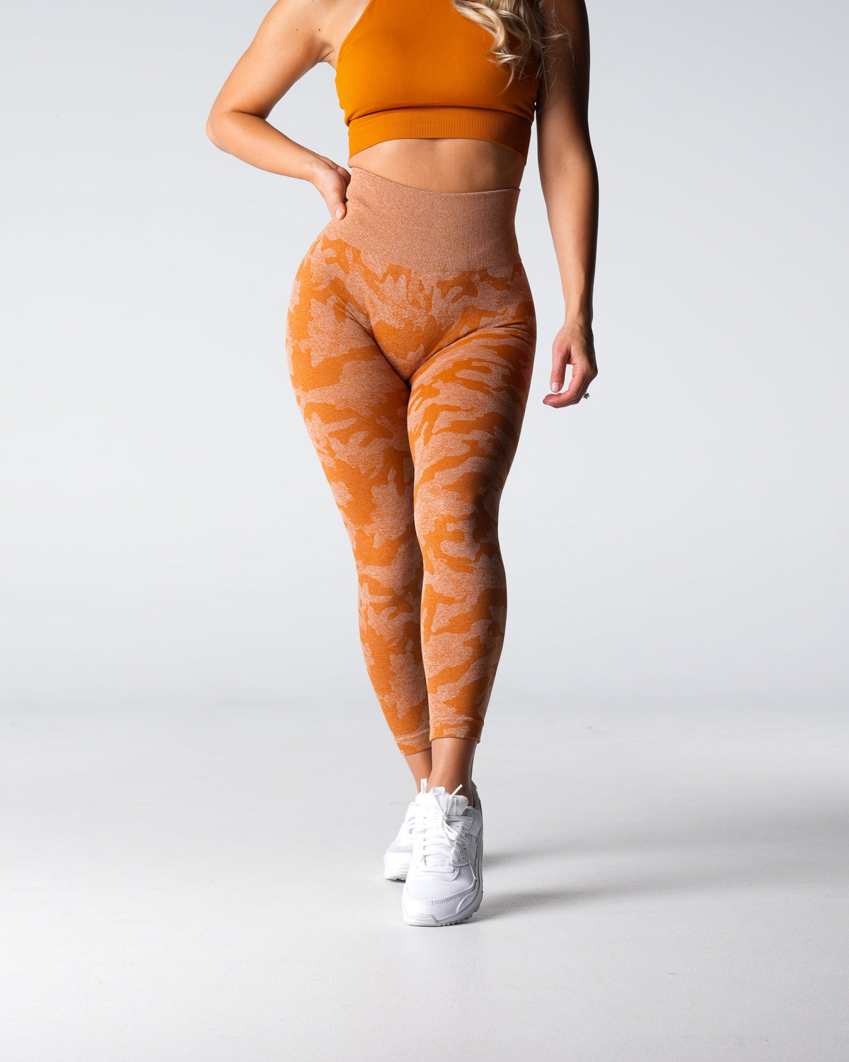Women Terracotta Camo Seamless Leggings | NVGTN