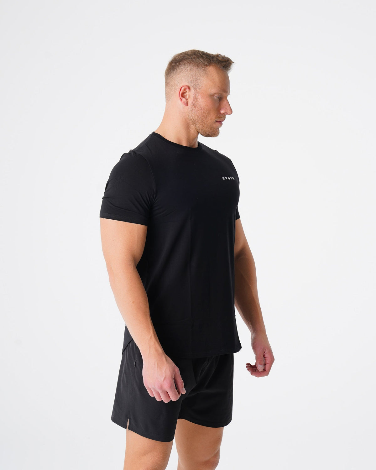 Men Black Pulse Fitted Tee | NVGTN