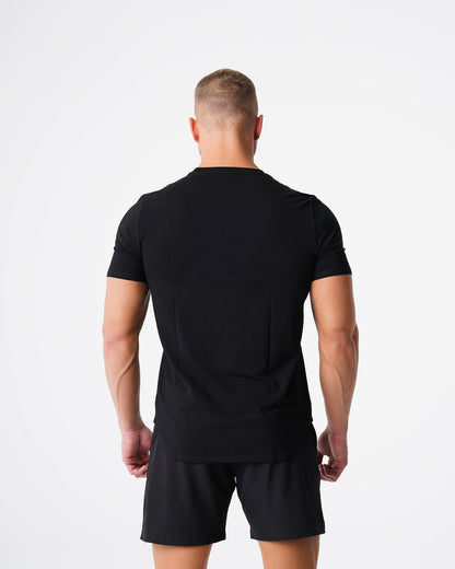 Men Black Pulse Fitted Tee | NVGTN