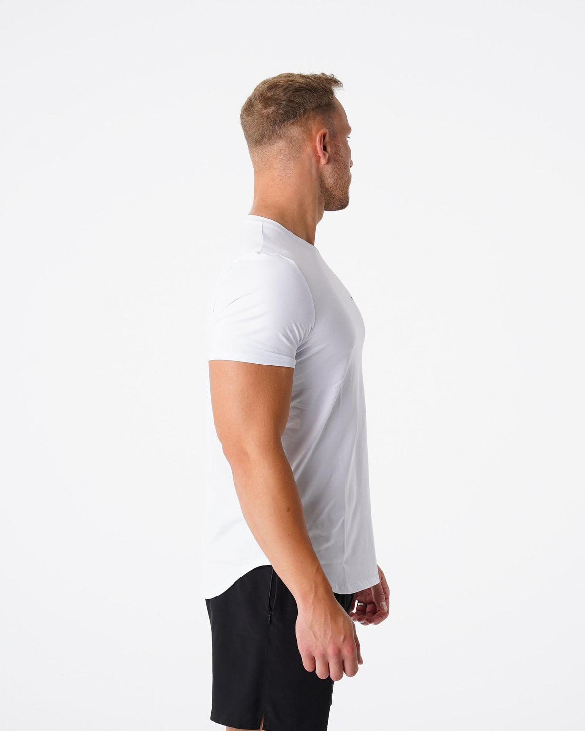 Men White Pulse Fitted Tee | NVGTN