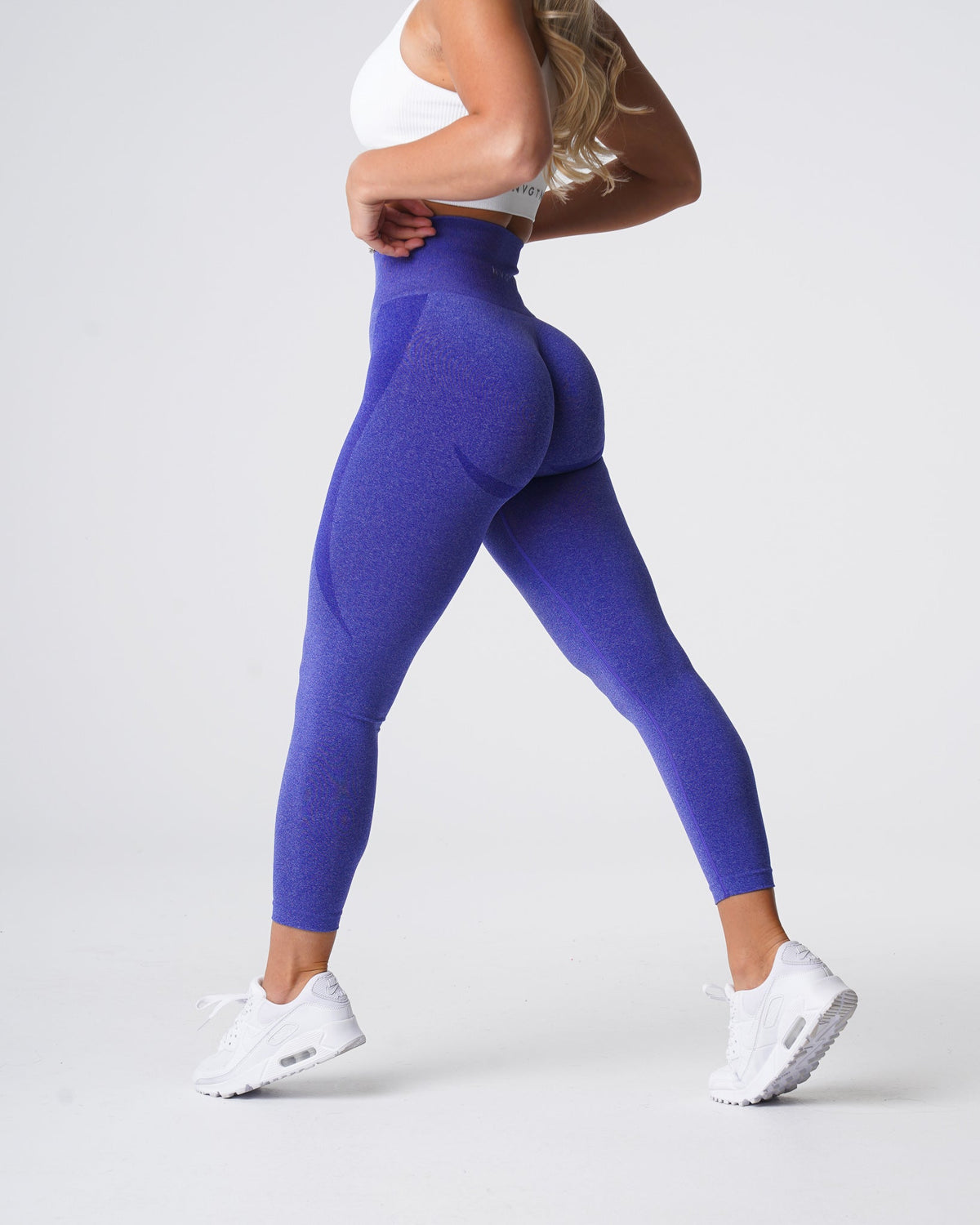 Women Electric Blue Contour Seamless Leggings | NVGTN