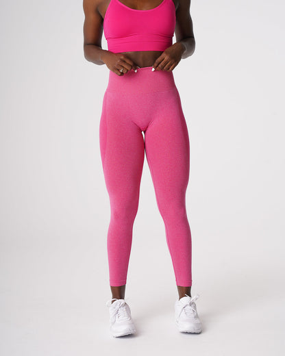 Women Fuchsia Contour Seamless Leggings | NVGTN