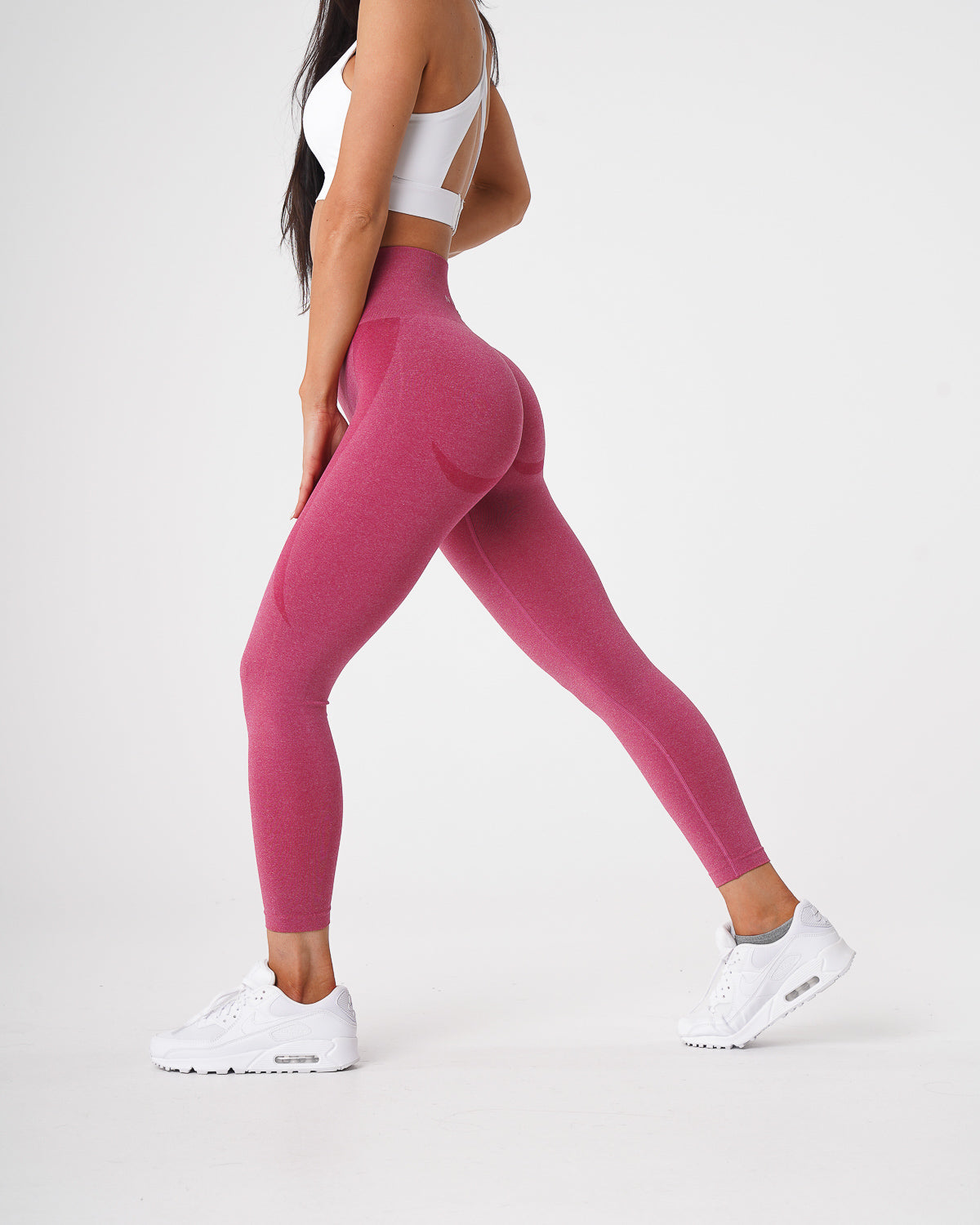 Women Crimson Contour Seamless Leggings | NVGTN