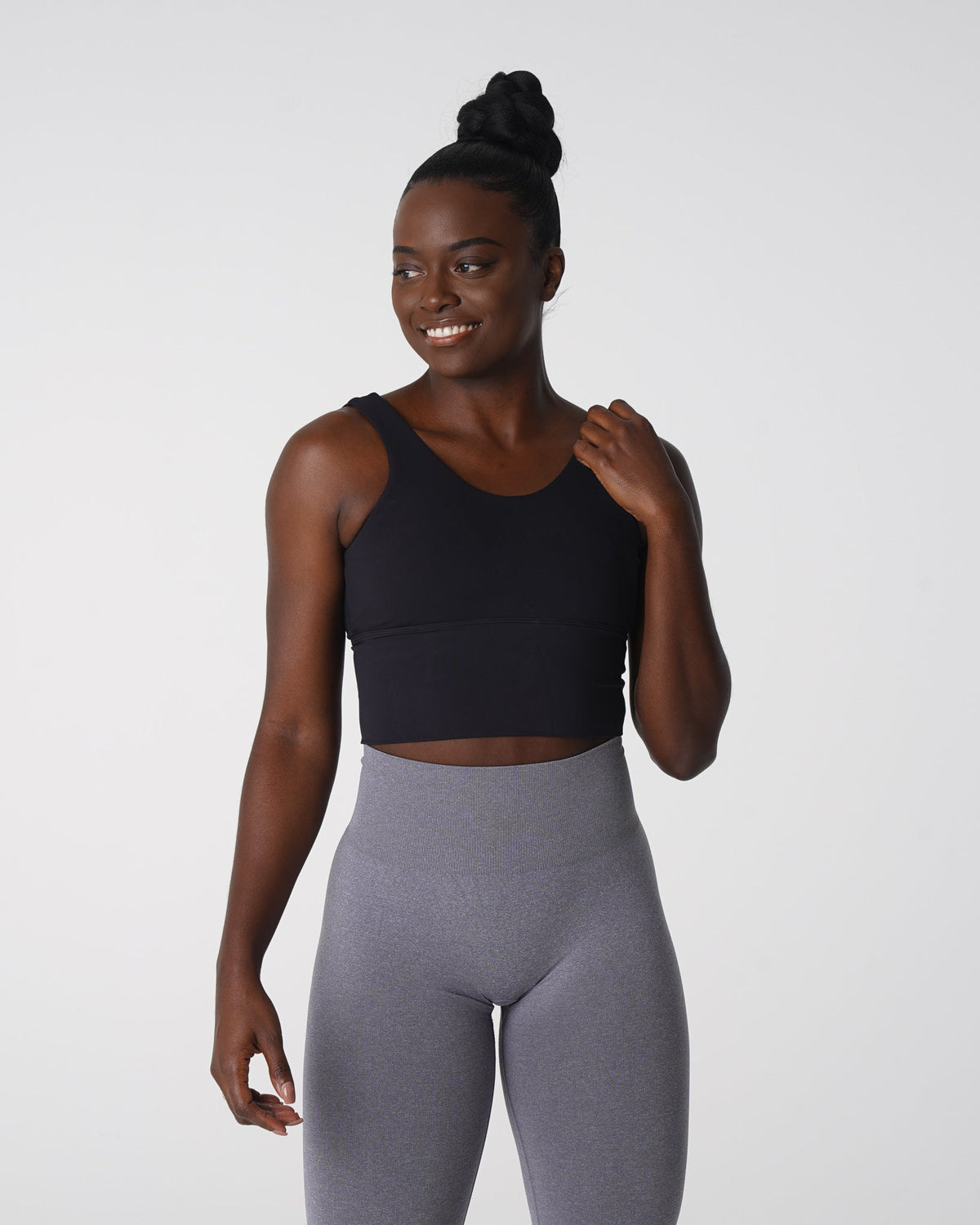 Women Black Essence Bra | NVGTN
