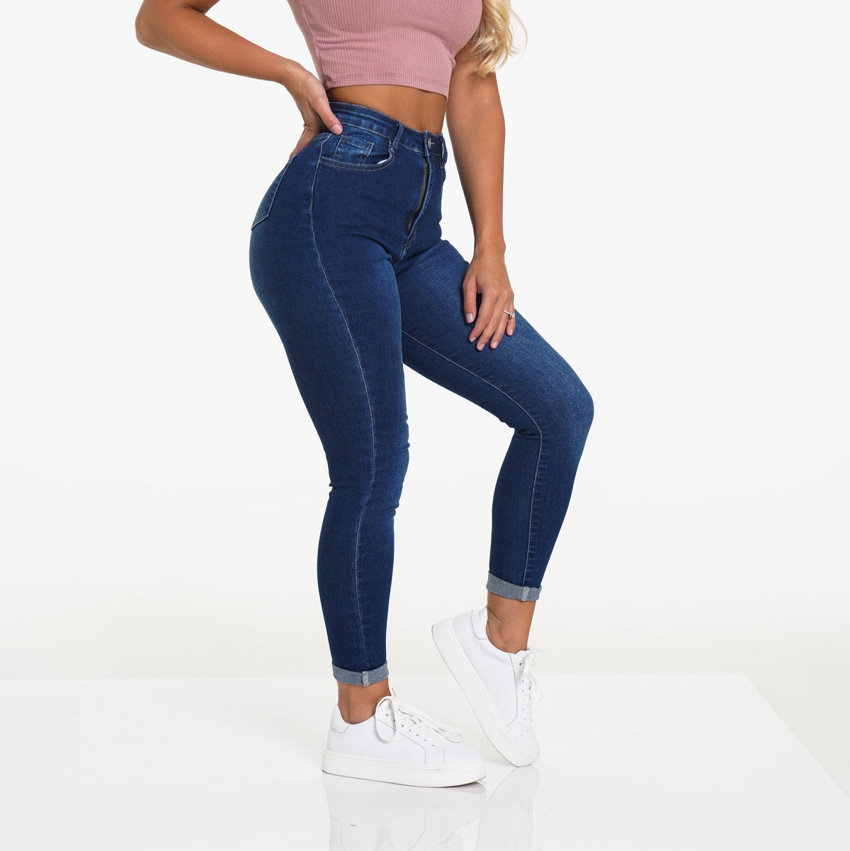 Women Navishape Dark Wash Jeans | NVGTN