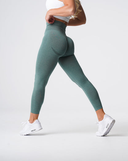 Women Forest Green Curve Seamless Leggings | NVGTN