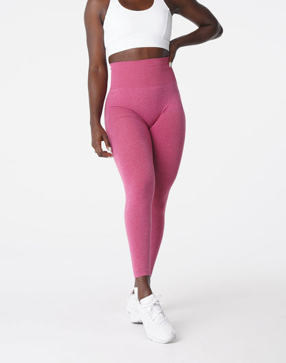 Women Crimson NV Seamless Leggings | NVGTN