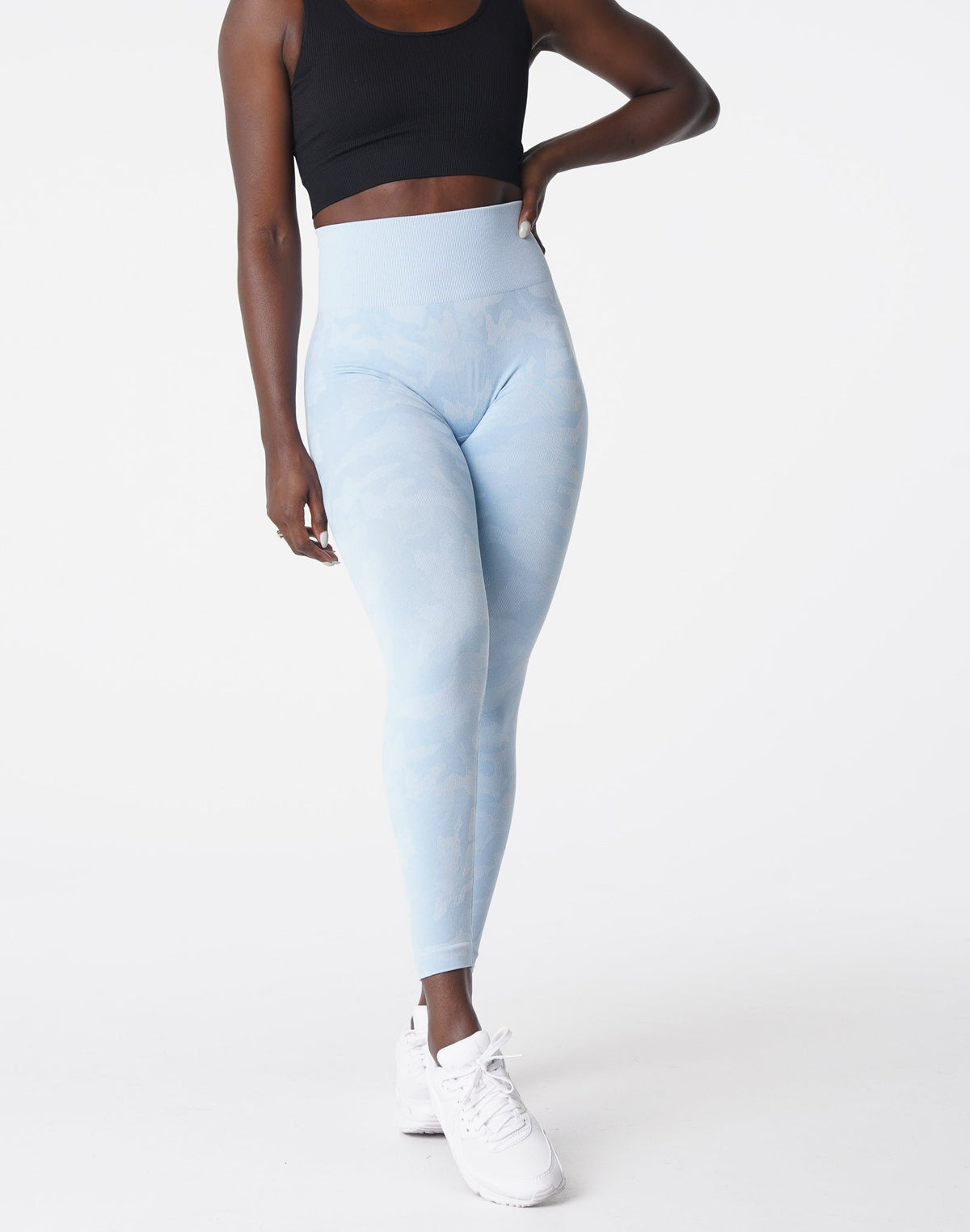 Women Icy Blue Camo Seamless Leggings | NVGTN