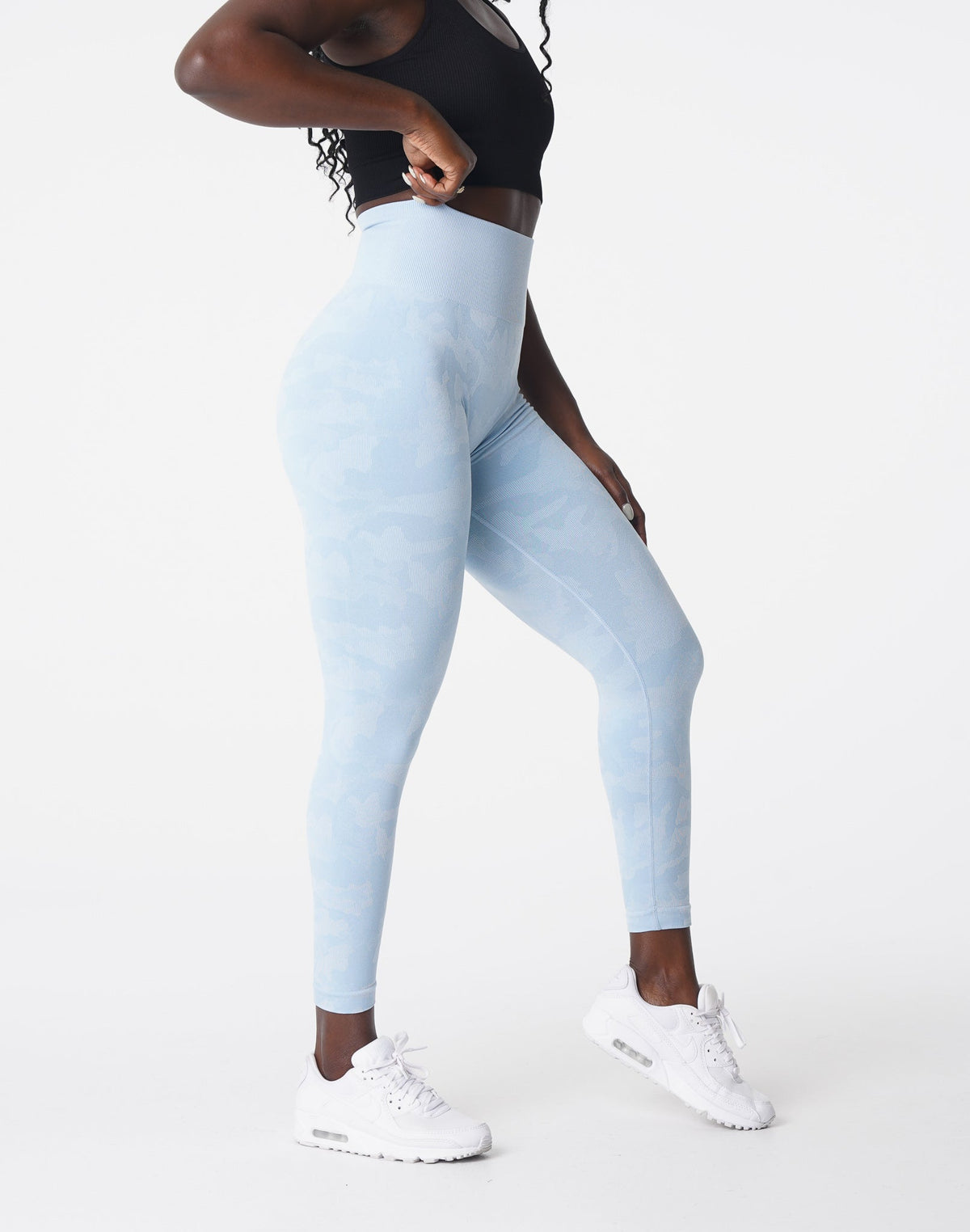 Women Icy Blue Camo Seamless Leggings | NVGTN