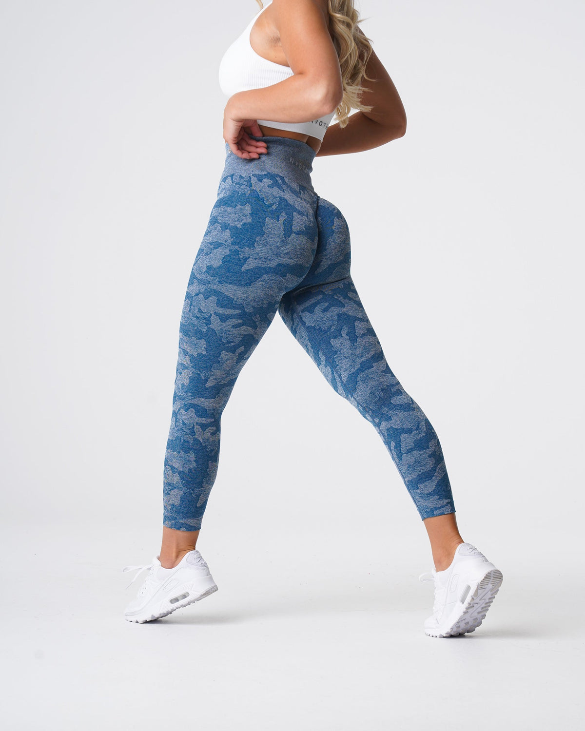 Women Slate Blue Camo Seamless Leggings | NVGTN