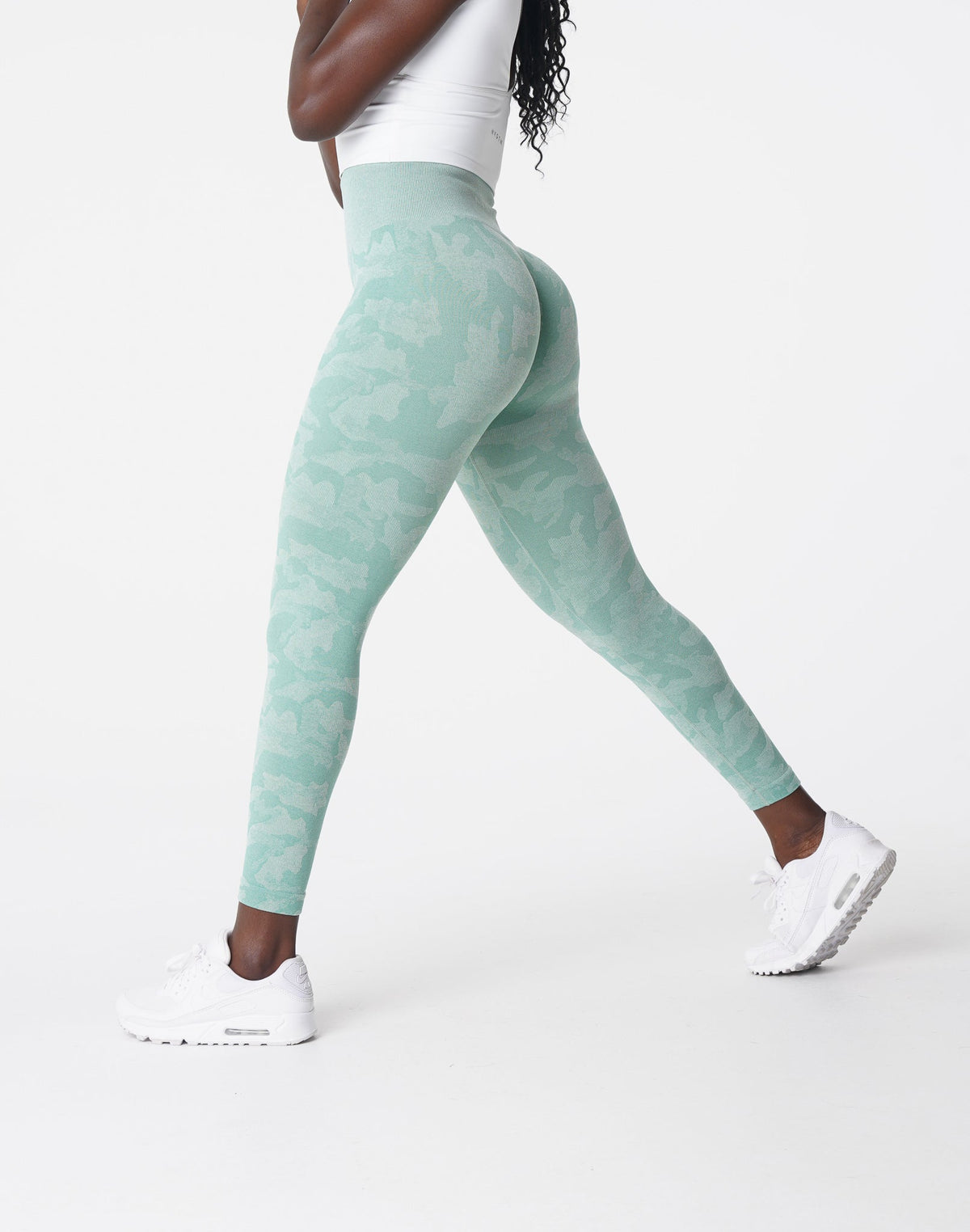 Women Sage Green Camo Seamless Leggings | NVGTN