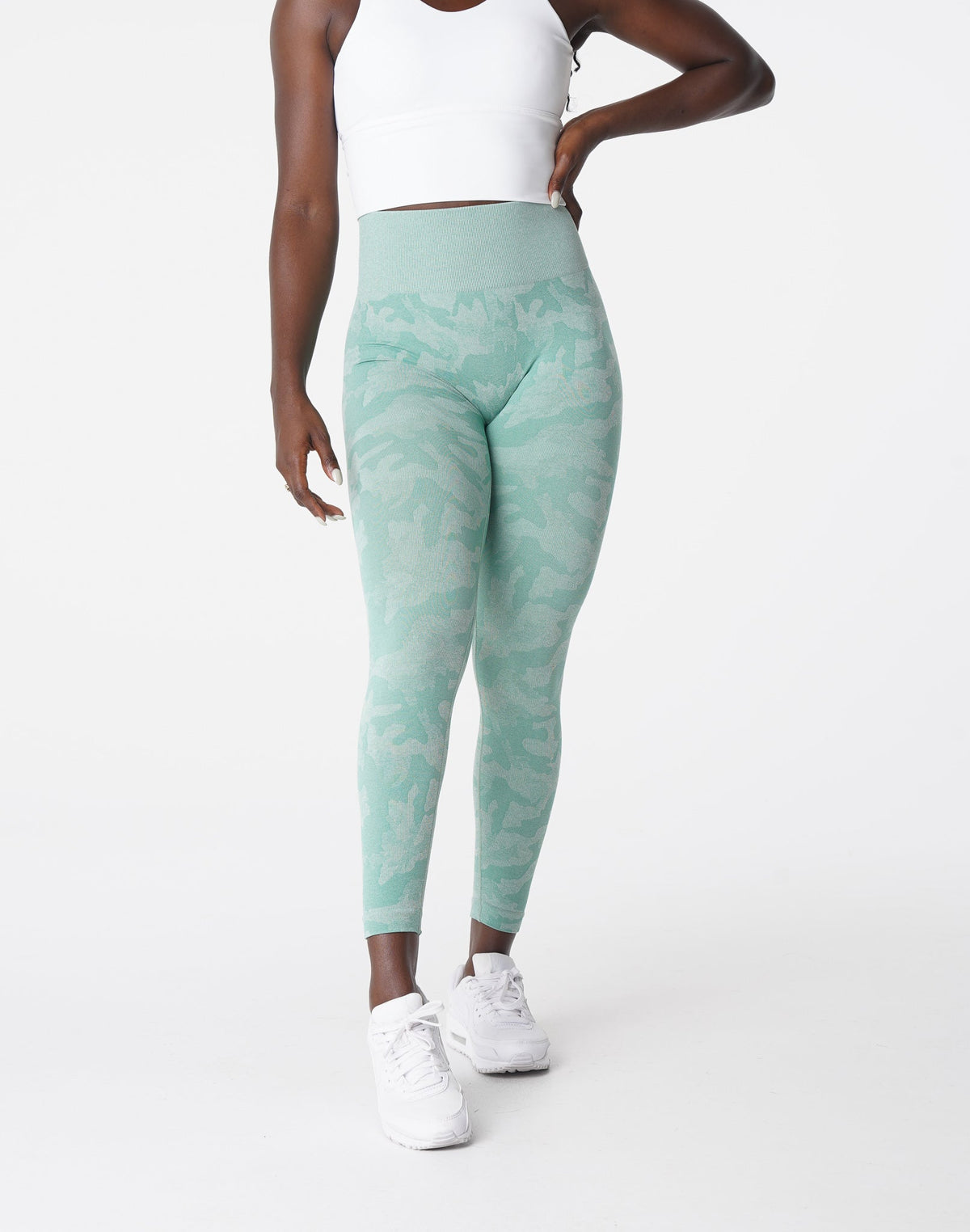 Women Sage Green Camo Seamless Leggings | NVGTN