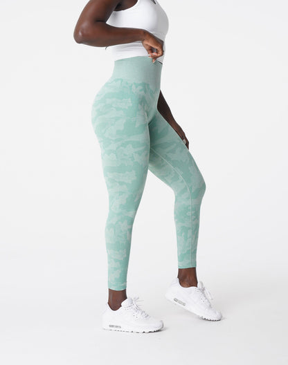 Women Sage Green Camo Seamless Leggings | NVGTN