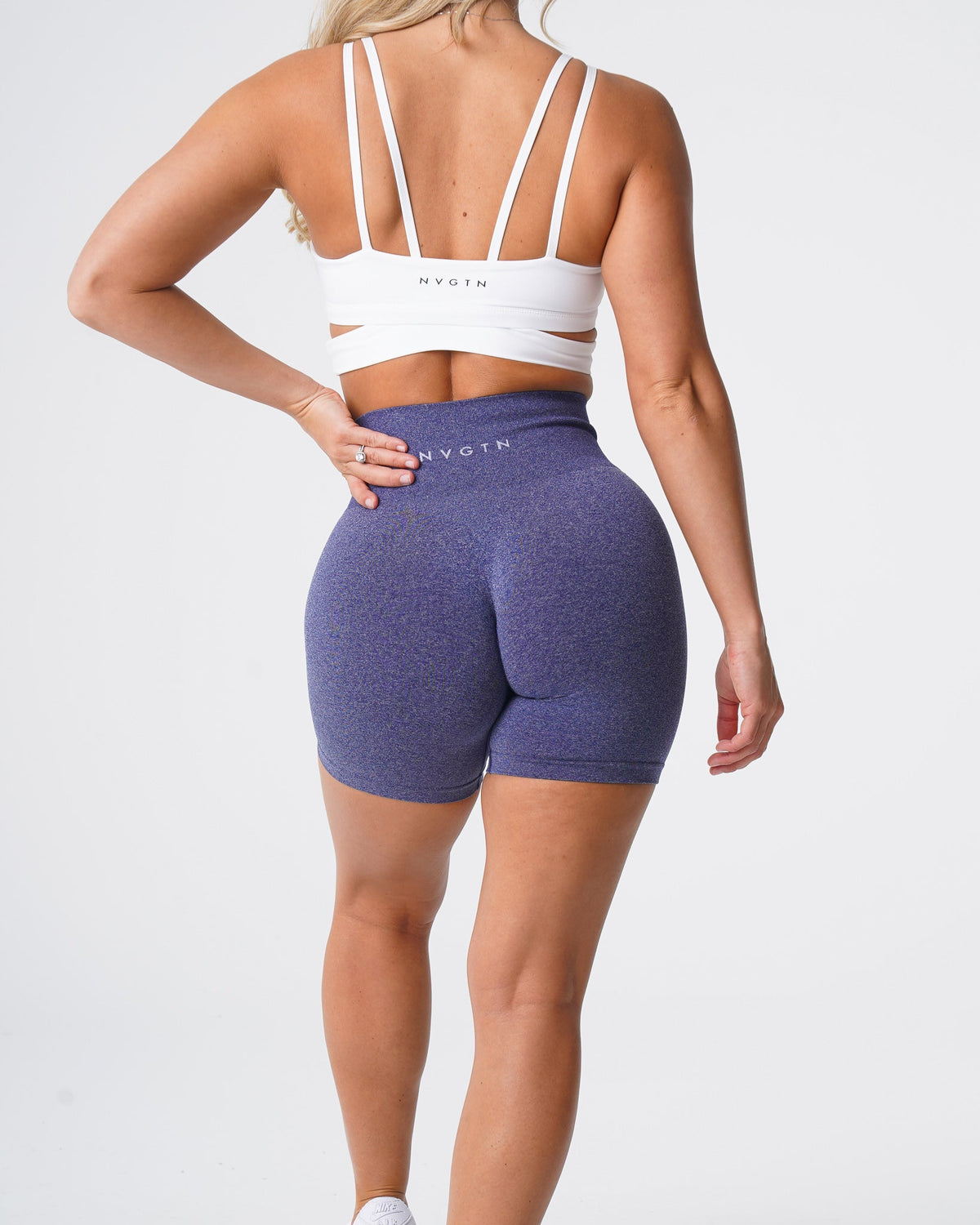 Women Indigo Pro Seamless Shorts | NVGTN