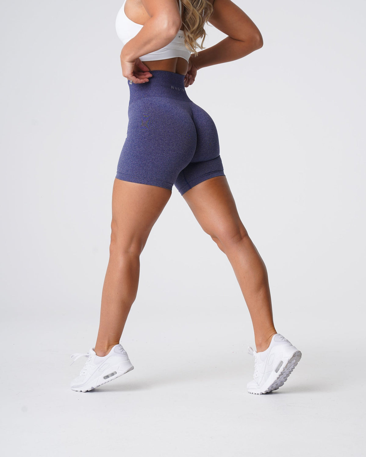 Women Indigo Pro Seamless Shorts | NVGTN
