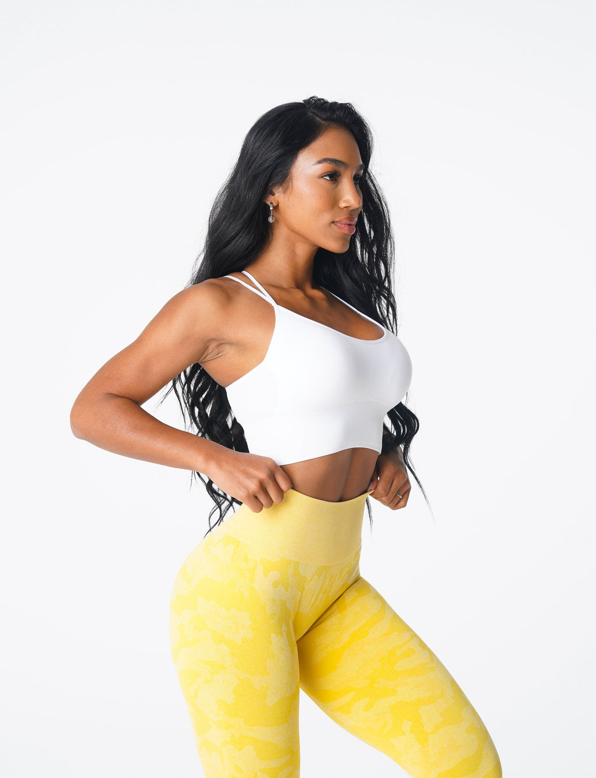 Women White Flourish Seamless Bra | NVGTN