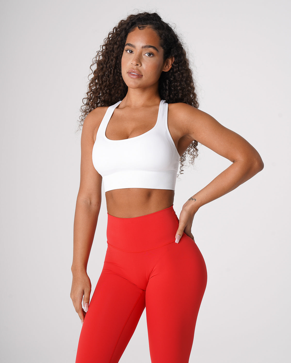 Women White Ignite Seamless Bra | NVGTN