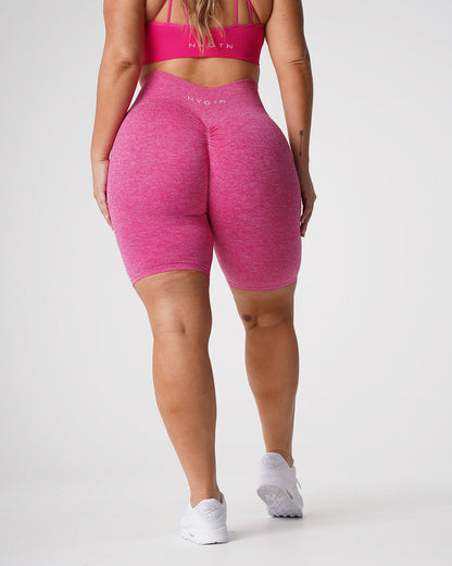 Women Fuchsia Scrunch Seamless Shorts | NVGTN