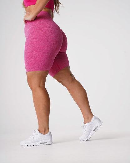 Women Fuchsia Scrunch Seamless Shorts | NVGTN