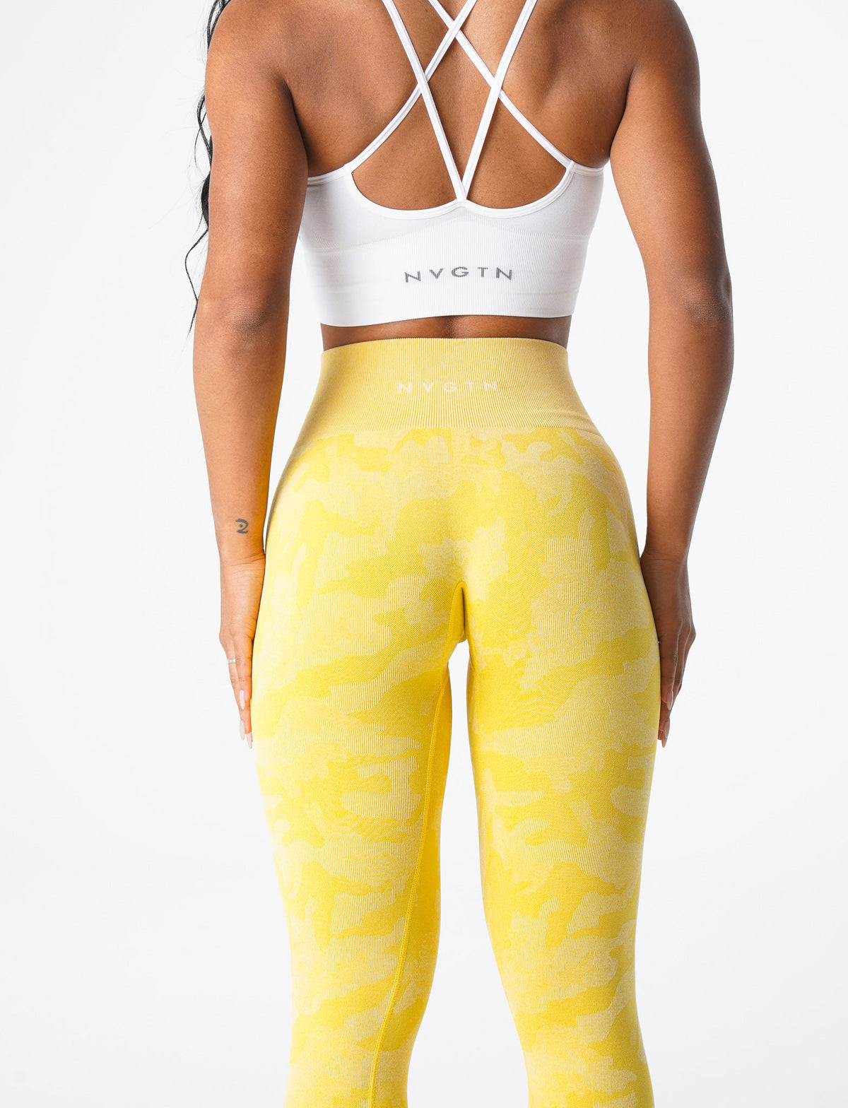 Women Sunshine Yellow Camo Seamless Leggings | NVGTN