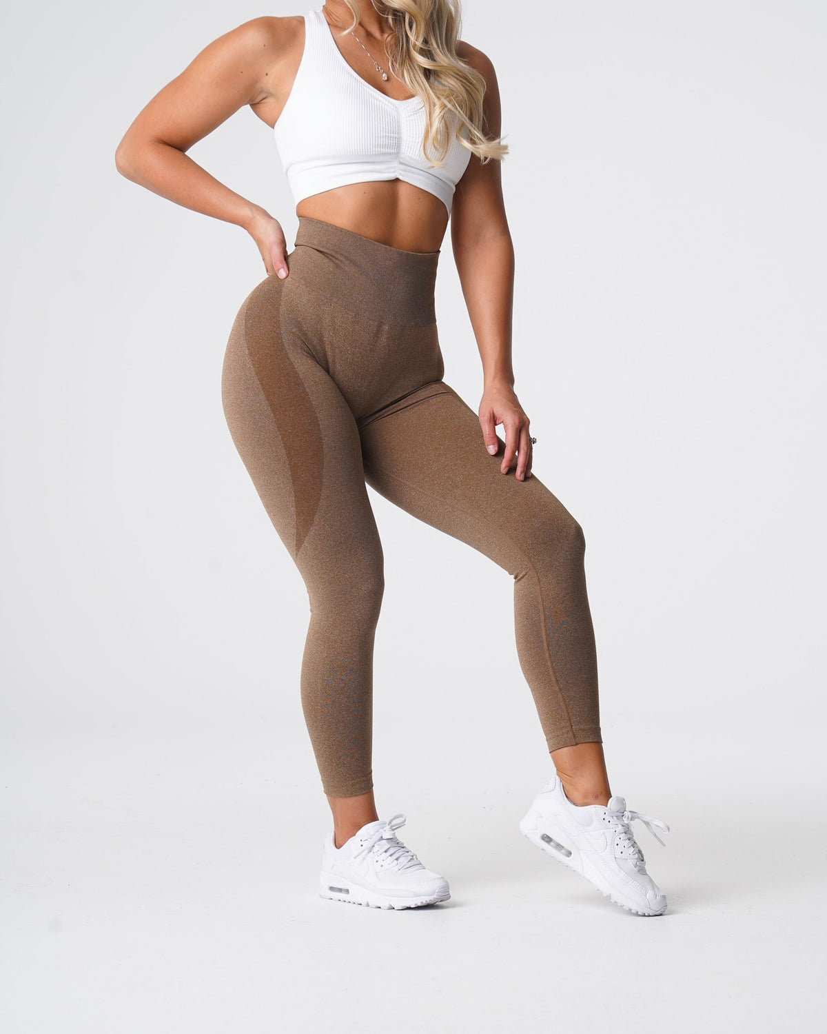 Women Mocha Contour Seamless Leggings | NVGTN