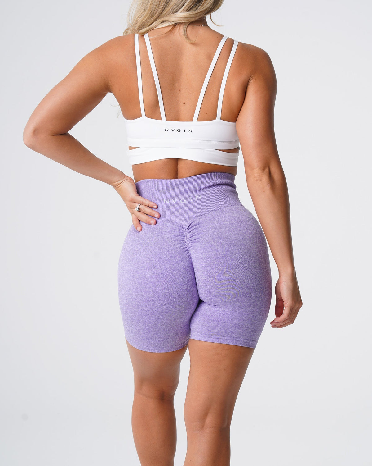 Women Lilac Scrunch Seamless Shorts | NVGTN