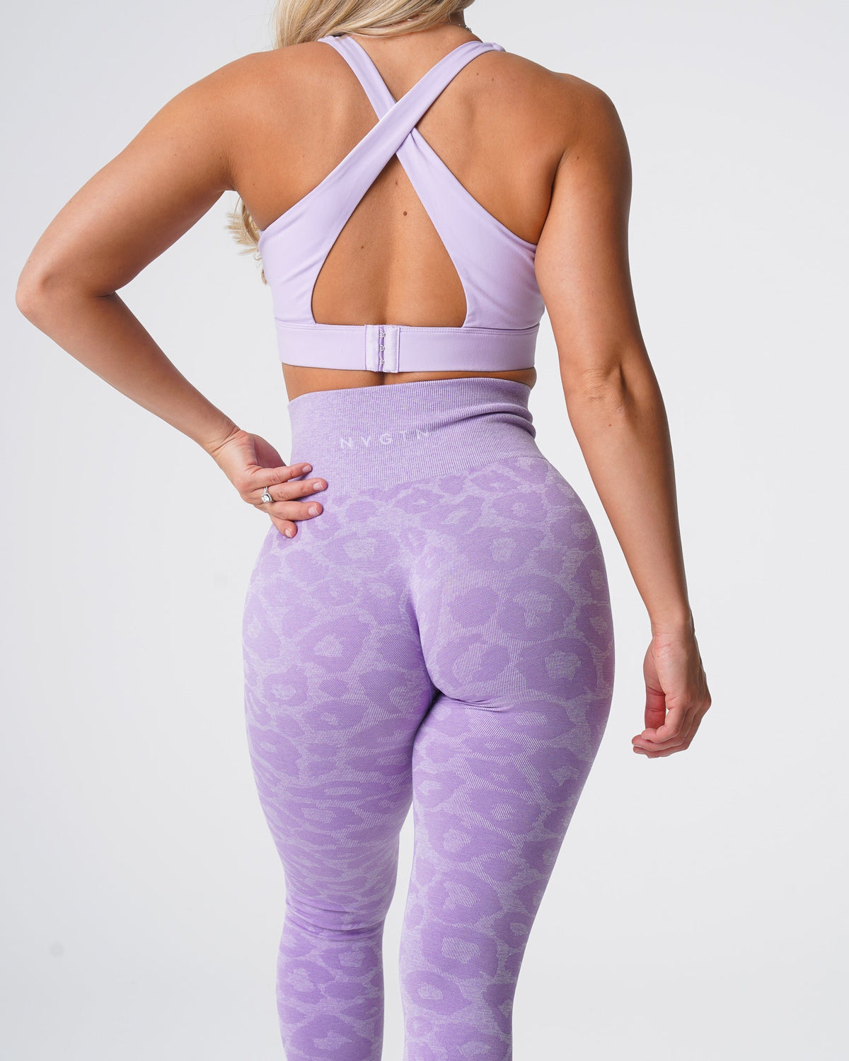 Women Lilac Leopard Seamless Leggings | NVGTN