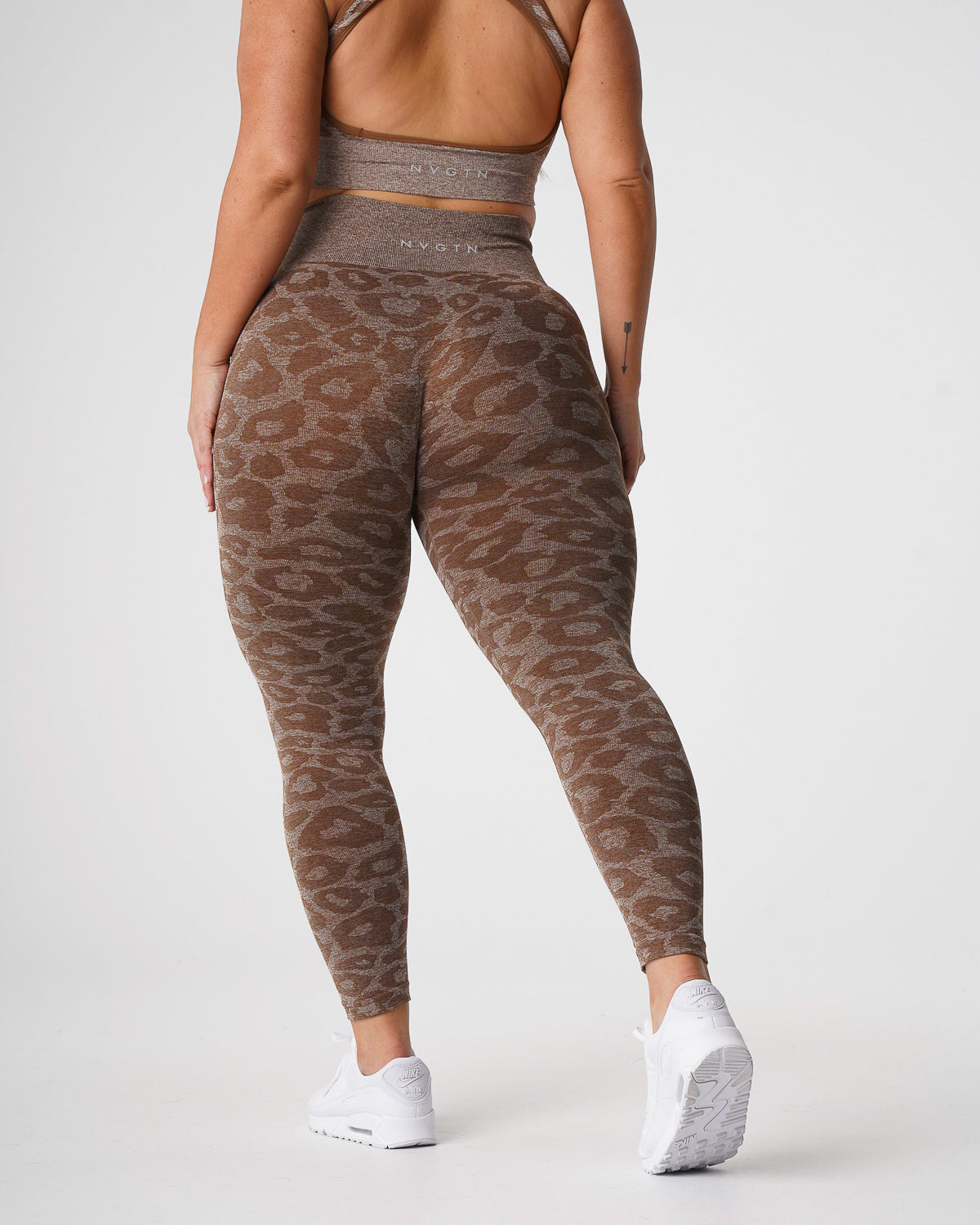 Women Mocha Leopard Seamless Leggings | NVGTN