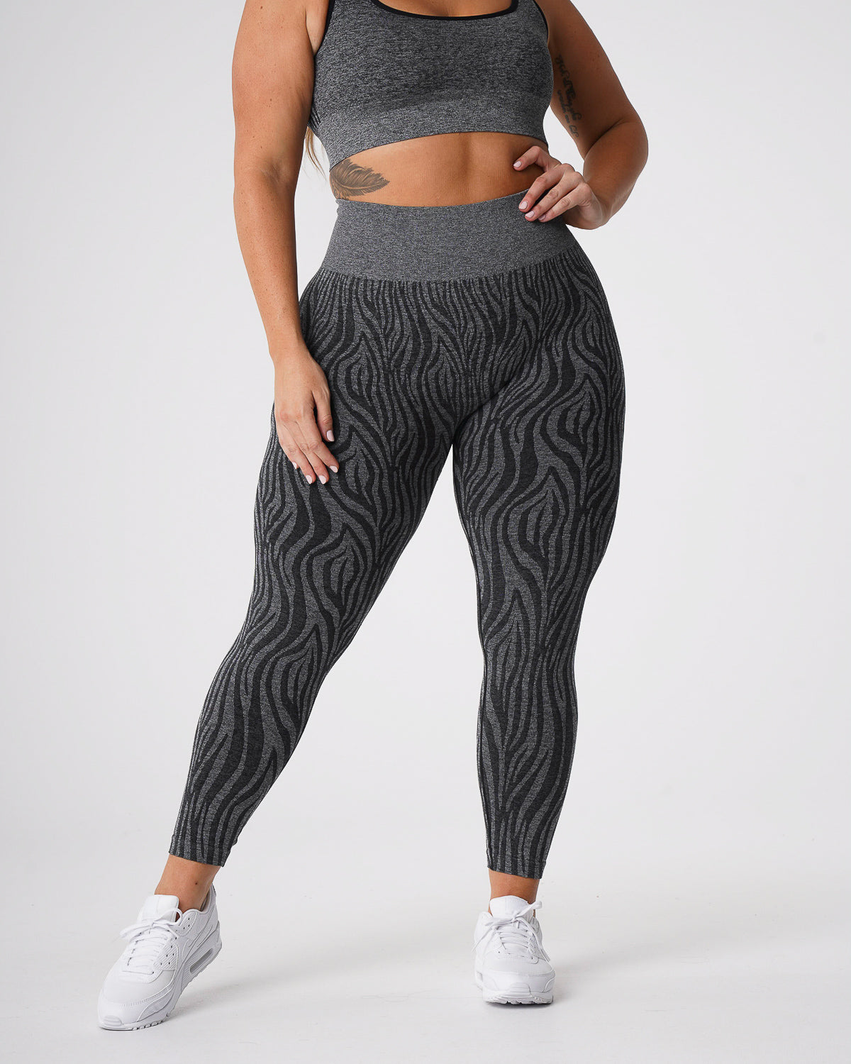Women Black Speckled Zebra Seamless Leggings | NVGTN
