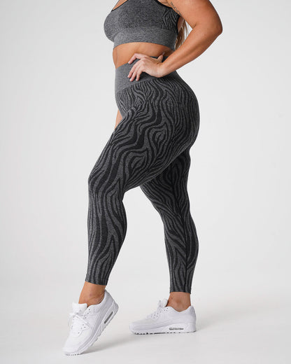 Women Black Speckled Zebra Seamless Leggings | NVGTN