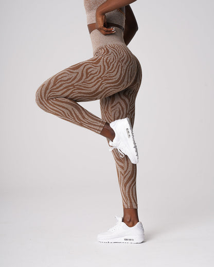 Women Mocha Zebra Seamless Leggings | NVGTN