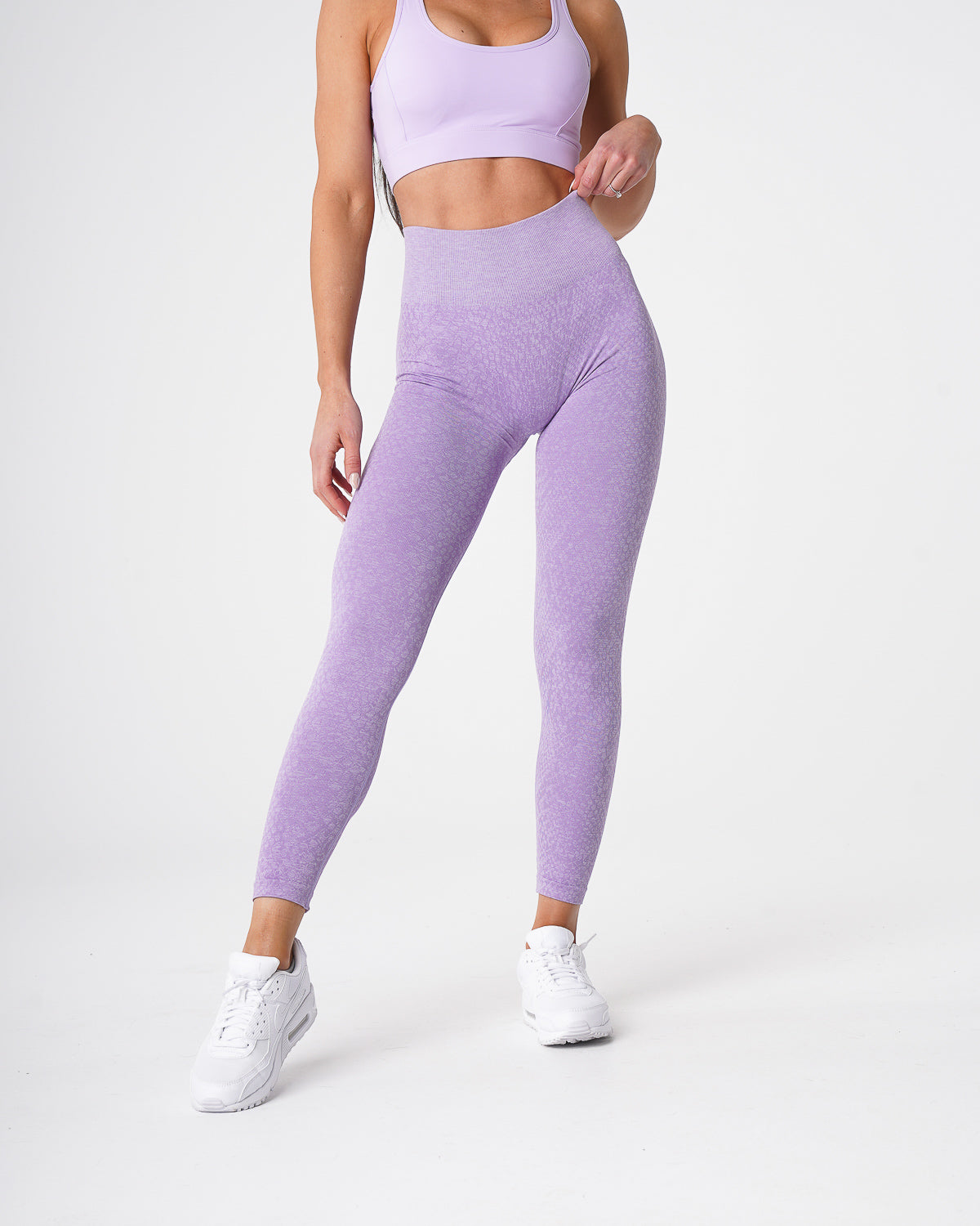 Women Lilac Snakeskin Seamless Leggings | NVGTN
