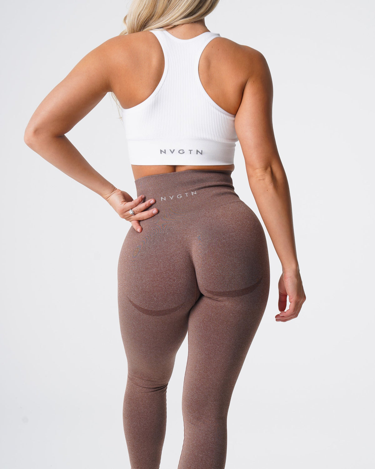 Women Cocoa Contour Seamless Leggings | NVGTN