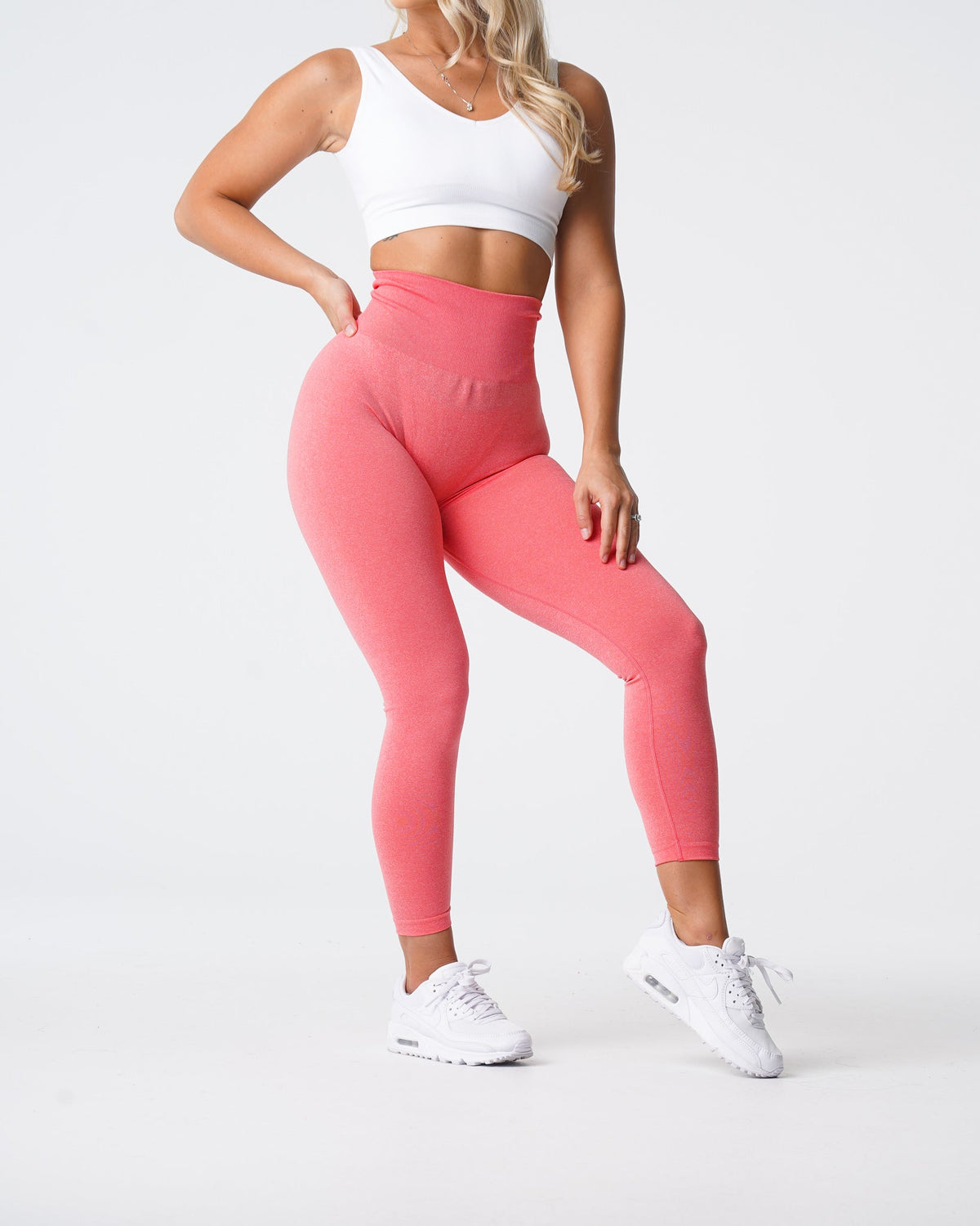 Women Coral NV Seamless Leggings | NVGTN