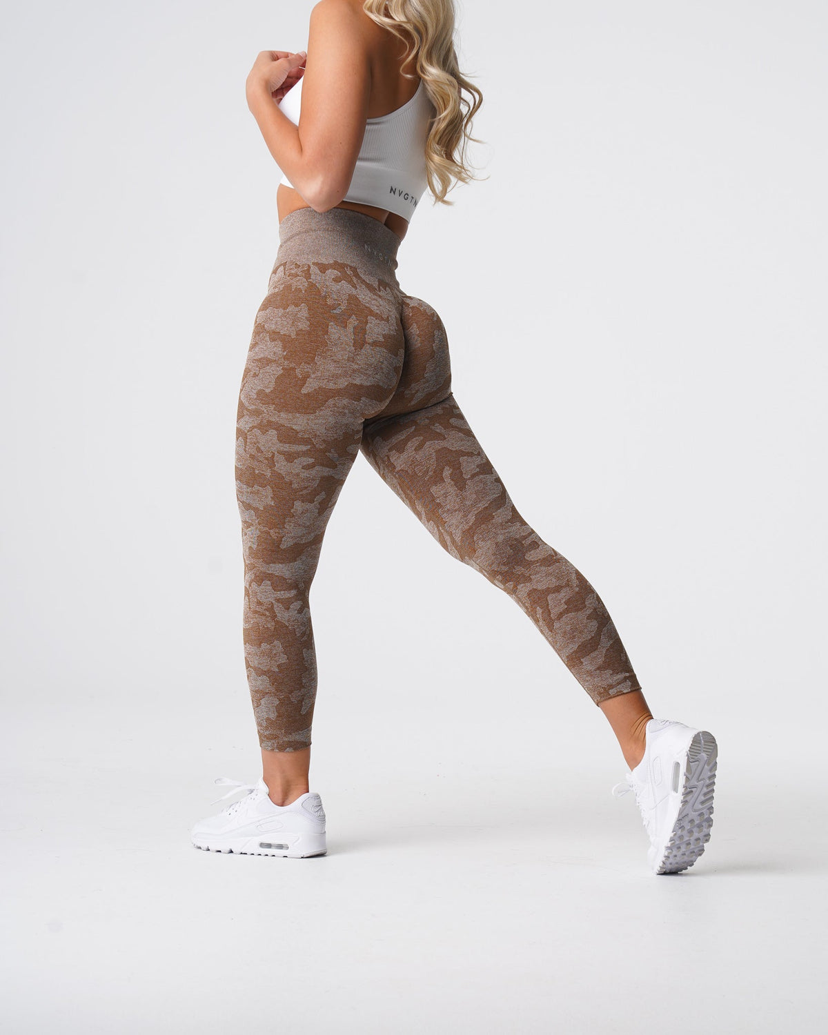 Women Mocha Camo Seamless Leggings | NVGTN
