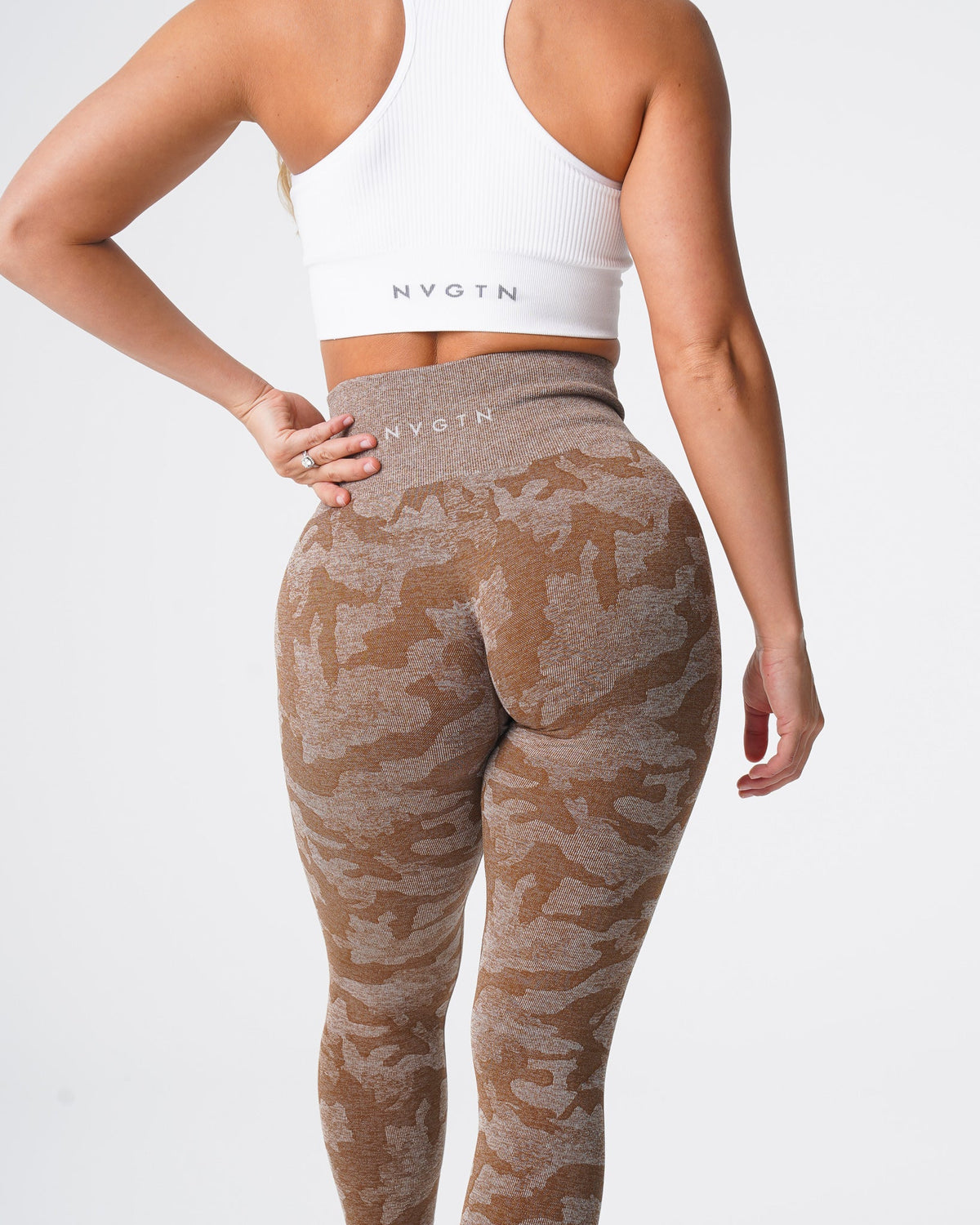 Women Mocha Camo Seamless Leggings | NVGTN