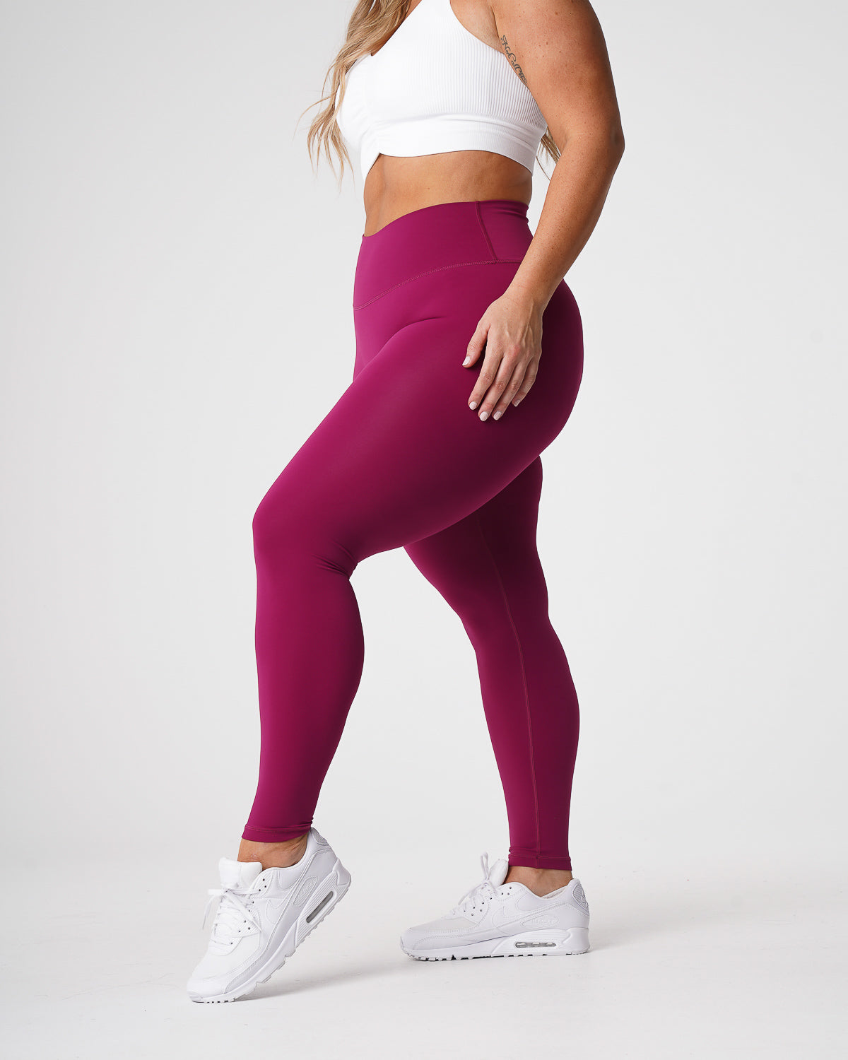 Women Berry Signature 2.0 Leggings | NVGTN