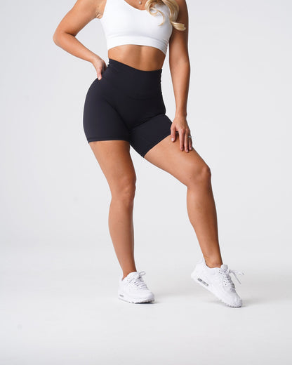 Women Black Signature 2.0 Shorts | NVGTN