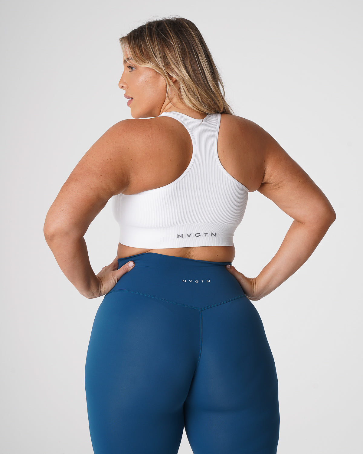 Women White Cinched Seamless Bra | NVGTN