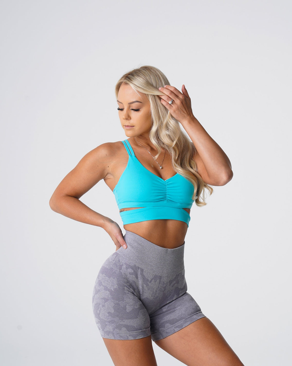 Women Aqua Revolve Bra | NVGTN