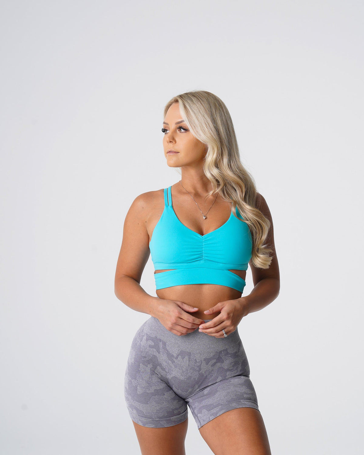 Women Aqua Revolve Bra | NVGTN