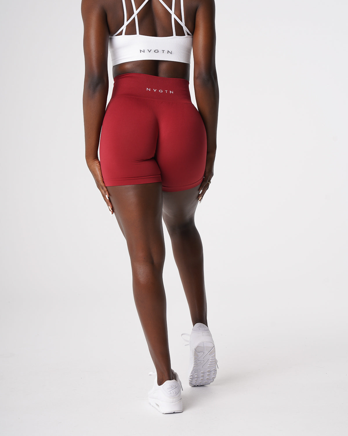 Women Carmine Solid Seamless Shorts | NVGTN