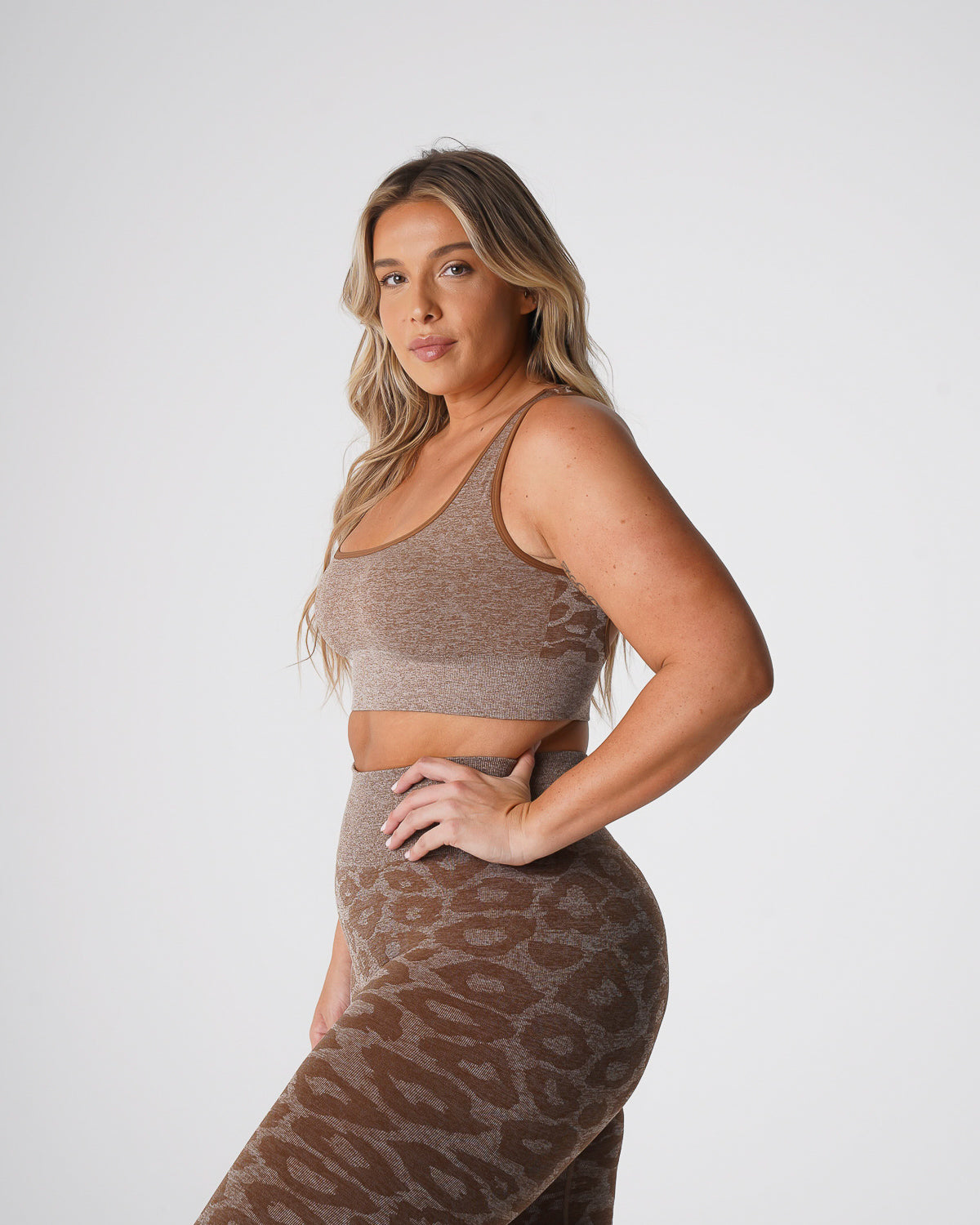 Women Mocha Leopard Eclipse Seamless Bra | NVGTN