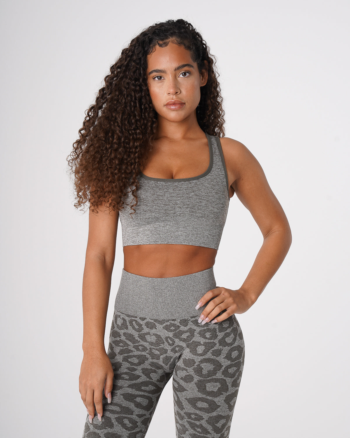 Women Khaki Green Leopard Eclipse Seamless Bra | NVGTN