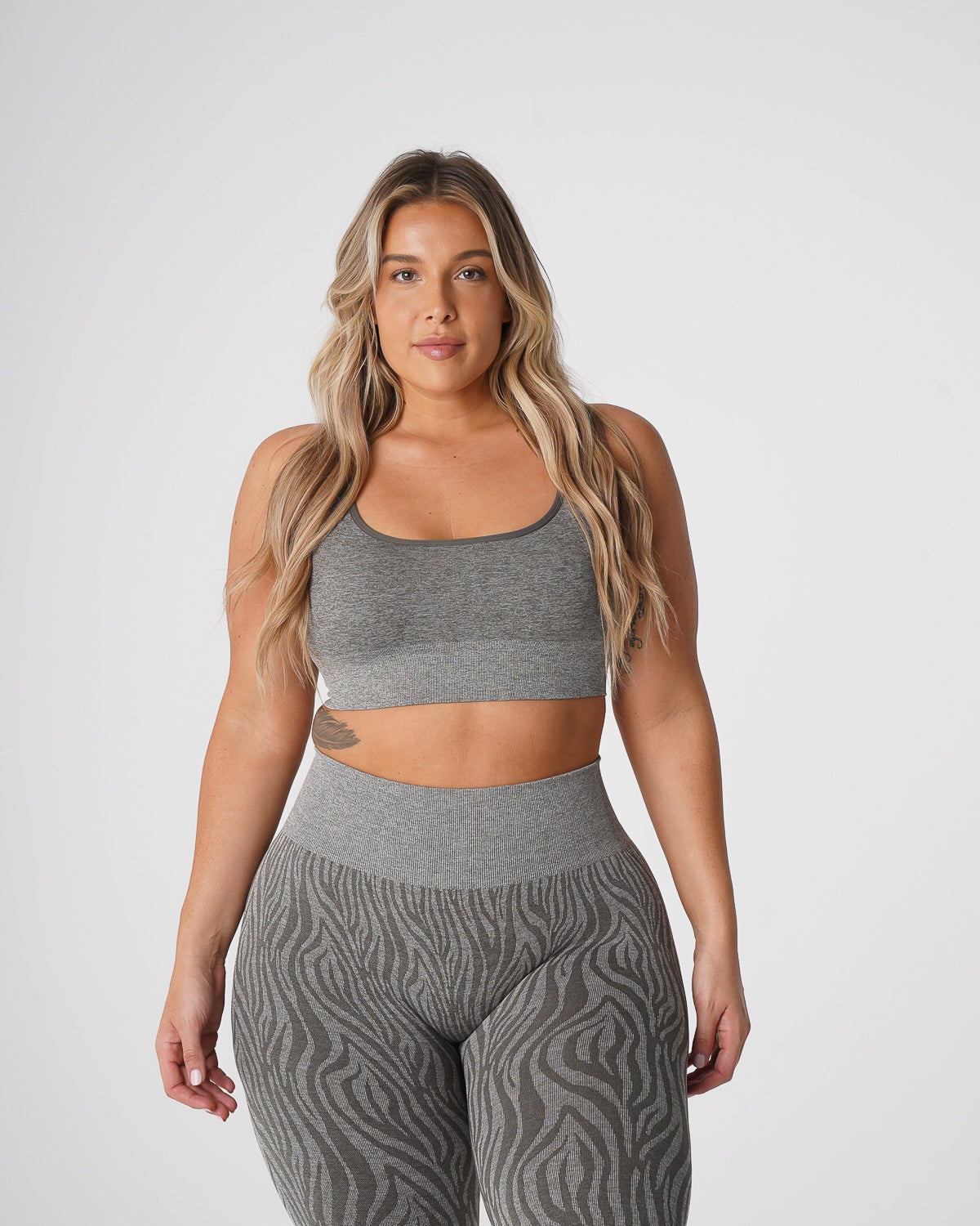 Women Khaki Green Zebra Eclipse Seamless Bra | NVGTN