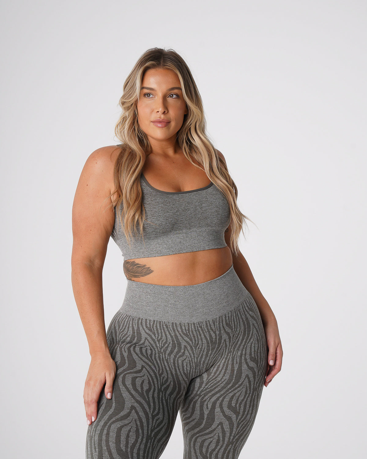 Women Khaki Green Zebra Eclipse Seamless Bra | NVGTN
