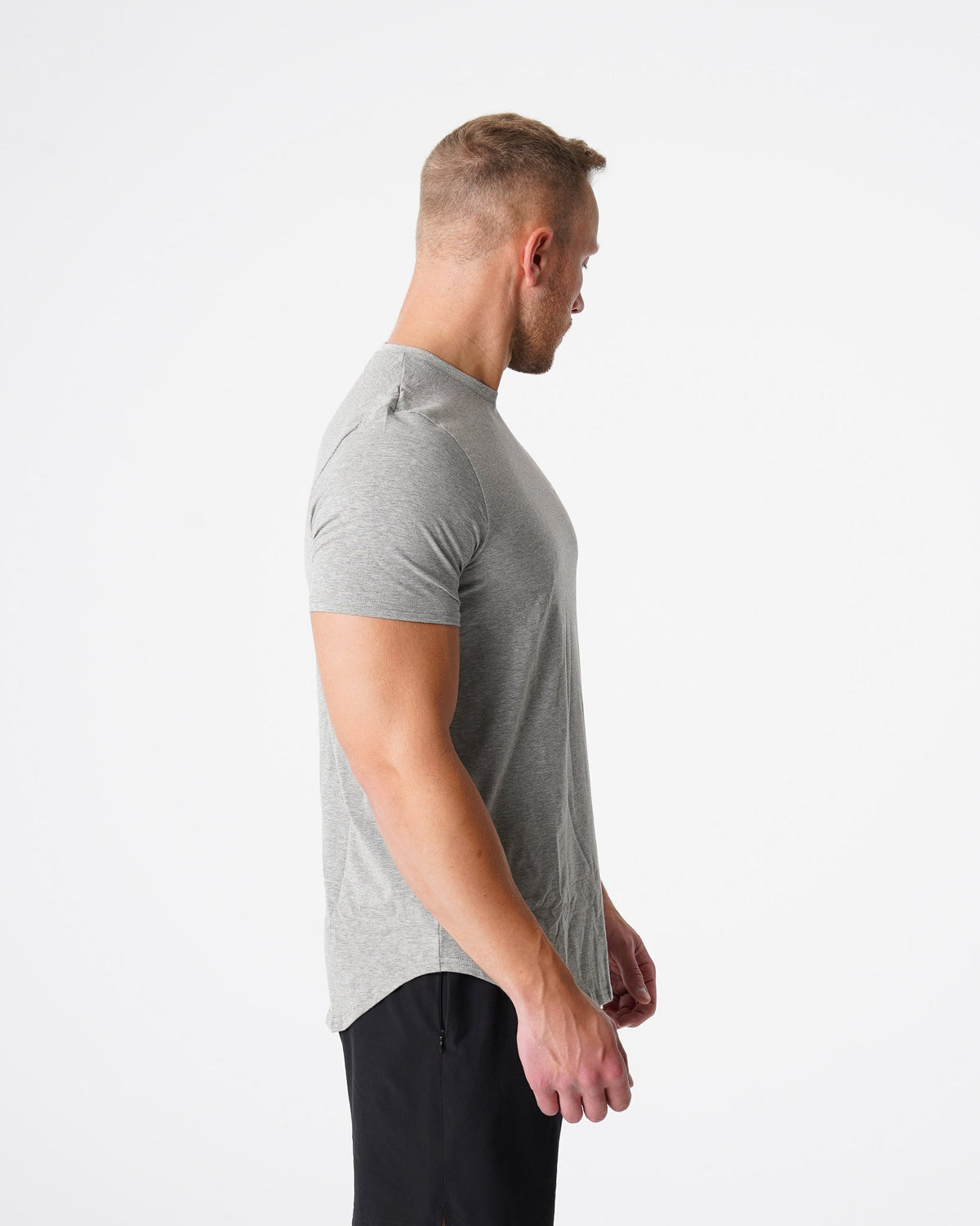Men Grey Pulse Fitted Tee | NVGTN