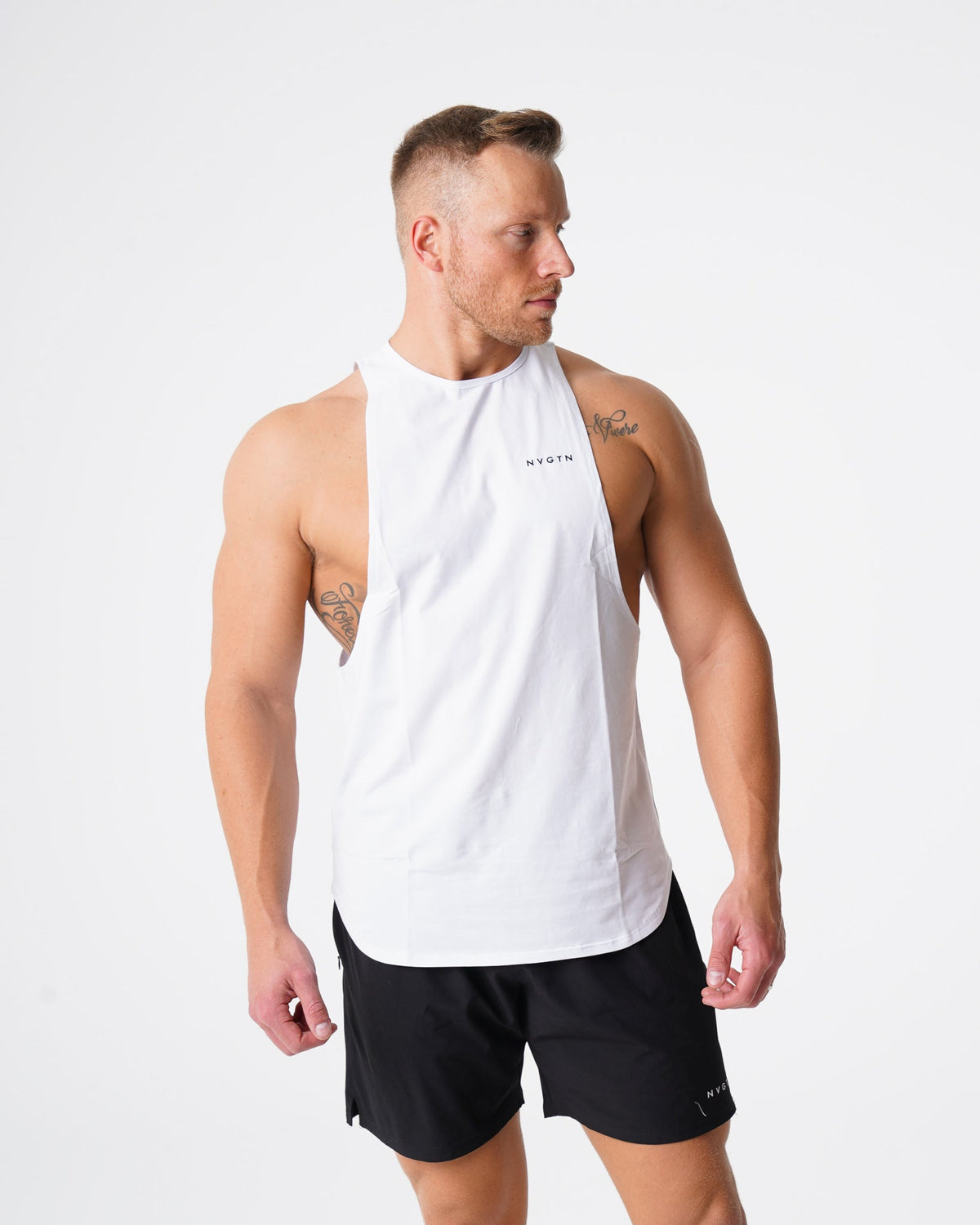Men White Pulse Edge Tank | NVGTN
